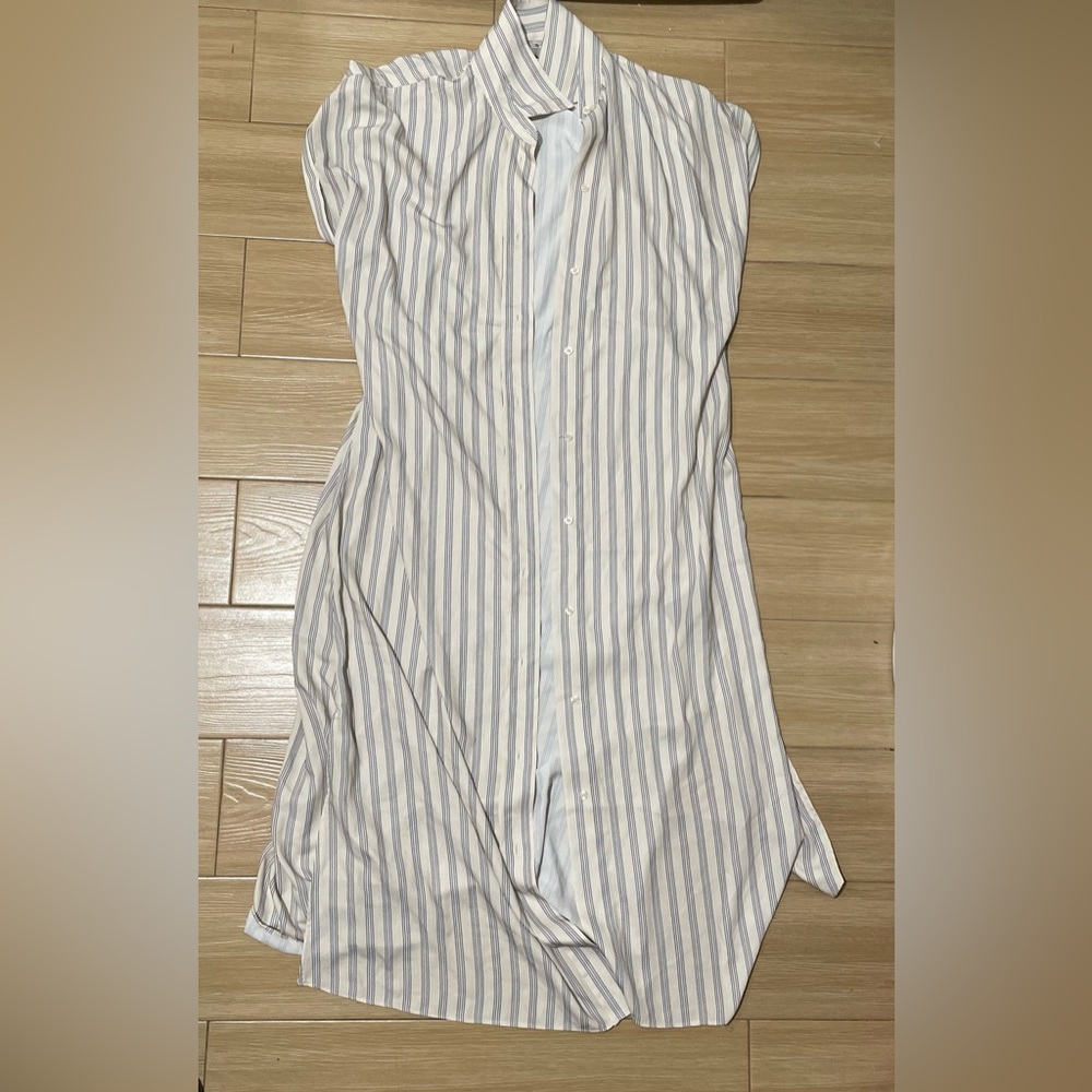H&M  Hennes. & Mauritz